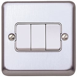 MK K4673BSS 3gang 10amp 2way SP Light Switch Brushed Stainless Steel